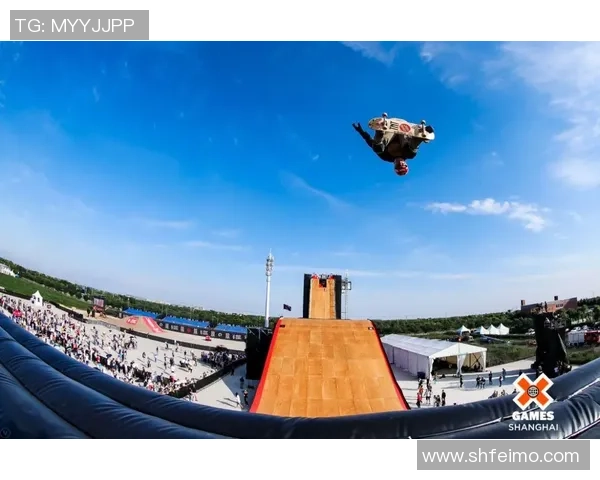 从“小众极限”到“群众潮流”！攀岩经济怎么点着消费新蓝海？